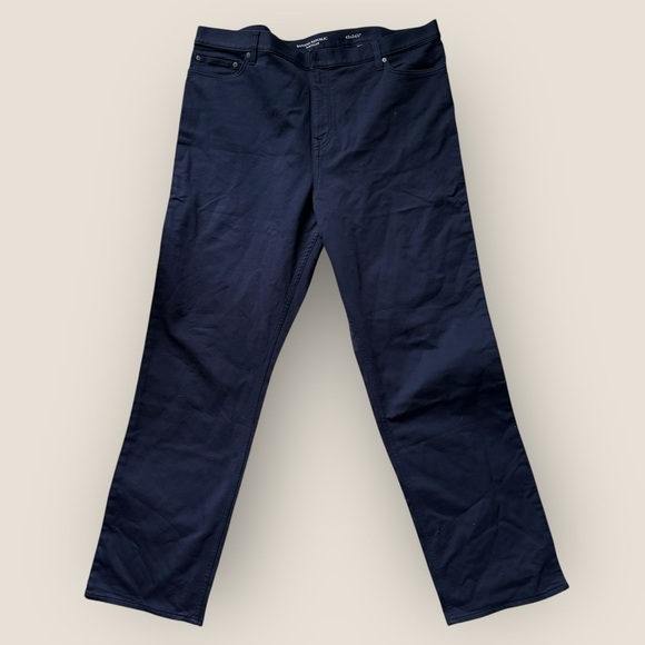 Banana Republic - Men’s Traveler Slim Fit Pants – Size 42x34 – Navy Blue (NWOT) - Picture 3 of 6